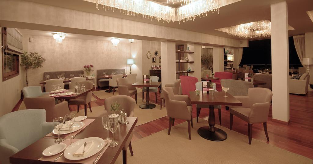 Nepheli Hotel Thessaloniki Buitenkant foto